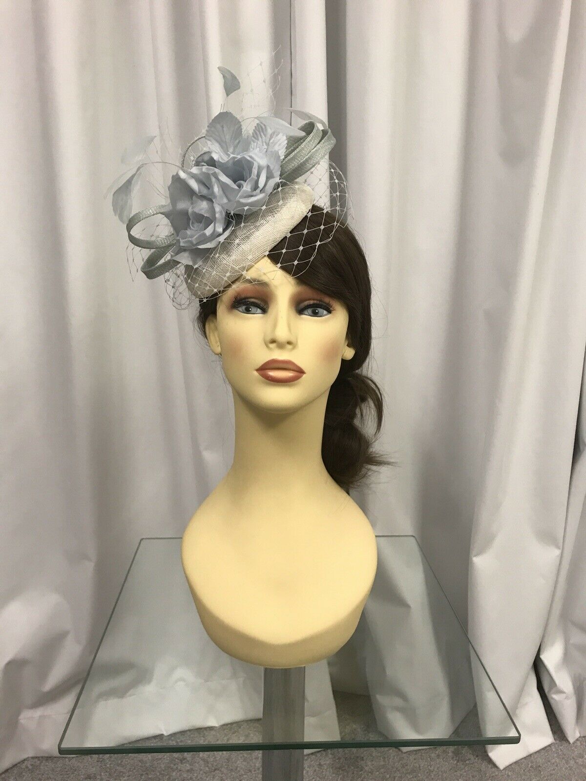 Snoxell And Gwyther Fascinator Silverblue Cream Tina Townsend